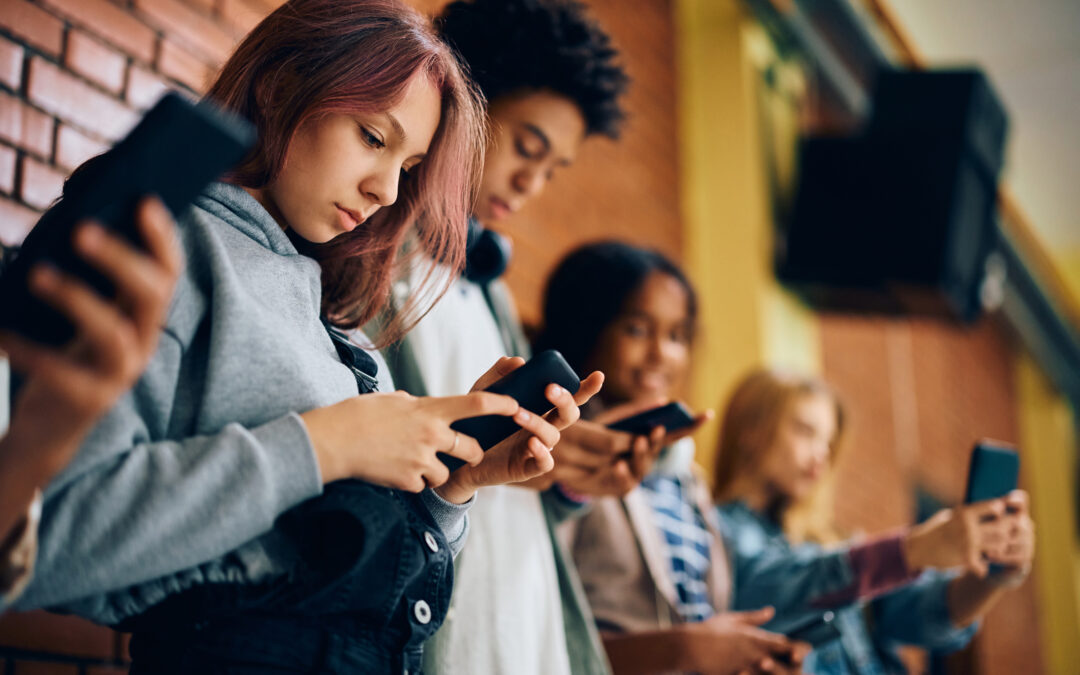 Social Media and Mental Health: Understanding the Impact and How to Stay Balanced